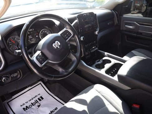 Used 2020 RAM 3500 Big Horn w/ Level 2 Equipment Group AWD/4WD image 12