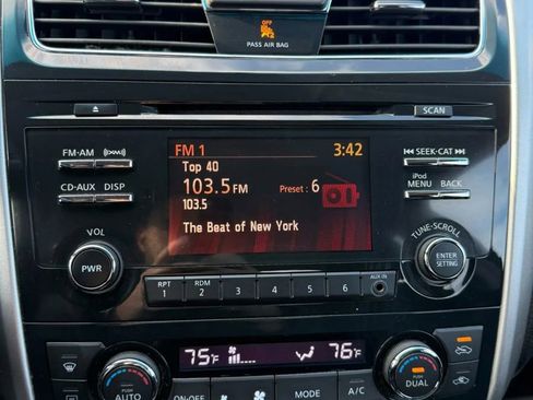 Used 2013 Nissan Altima 2.5 SV image 17