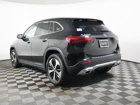 Certified 2026 Mercedes-Benz GLA 250 4MATIC image 5