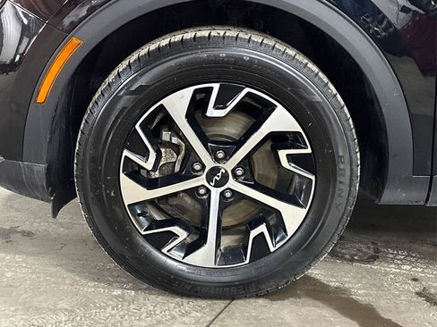 Used 2023 Kia Sportage EX image 13