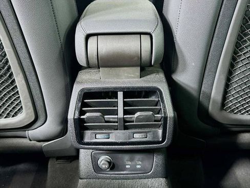 Certified 2024 Audi Q3 2.0T Premium w/ Convenience Package AWD/4WD image 23