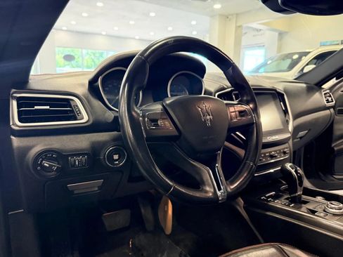 Used 2017 Maserati Ghibli RWD image 9