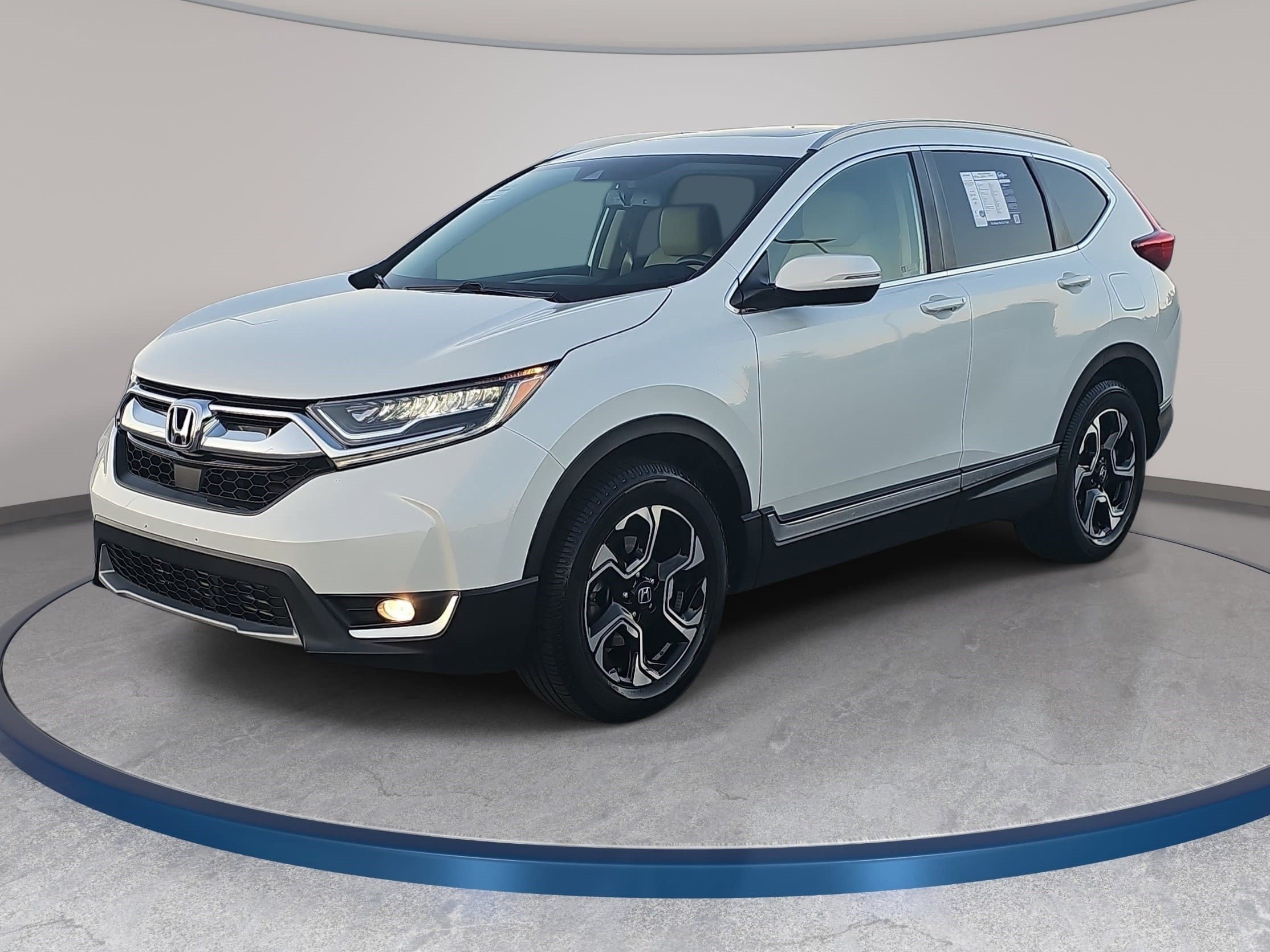 Used 2019 Honda CR-V Touring image 1