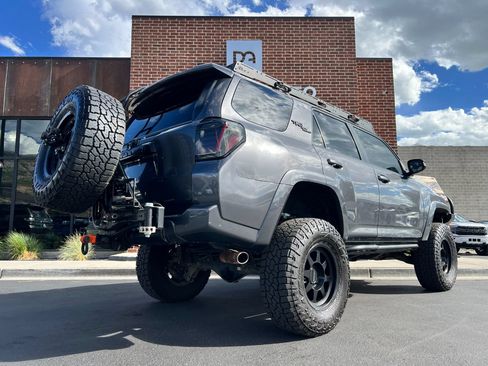 Used 2021 Toyota 4Runner TRD Off-Road Premium AWD/4WD image 6