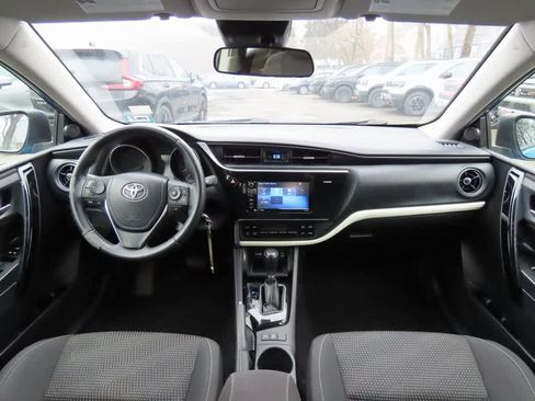 Used 2017 Toyota Corolla iM image 17