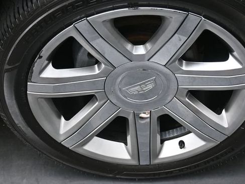 Used 2017 Cadillac Escalade Luxury AWD/4WD image 37