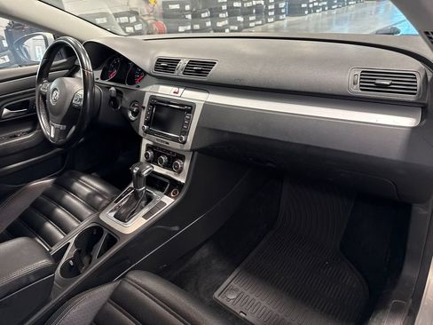 Used 2010 Volkswagen CC Sport FWD image 16