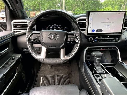Used 2024 Toyota Tundra Platinum AWD/4WD image 8