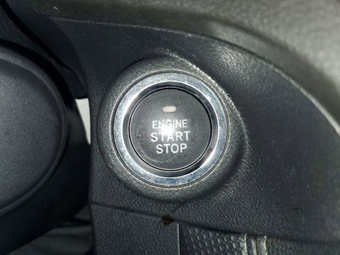 Used 2020 Subaru Forester Limited image 32