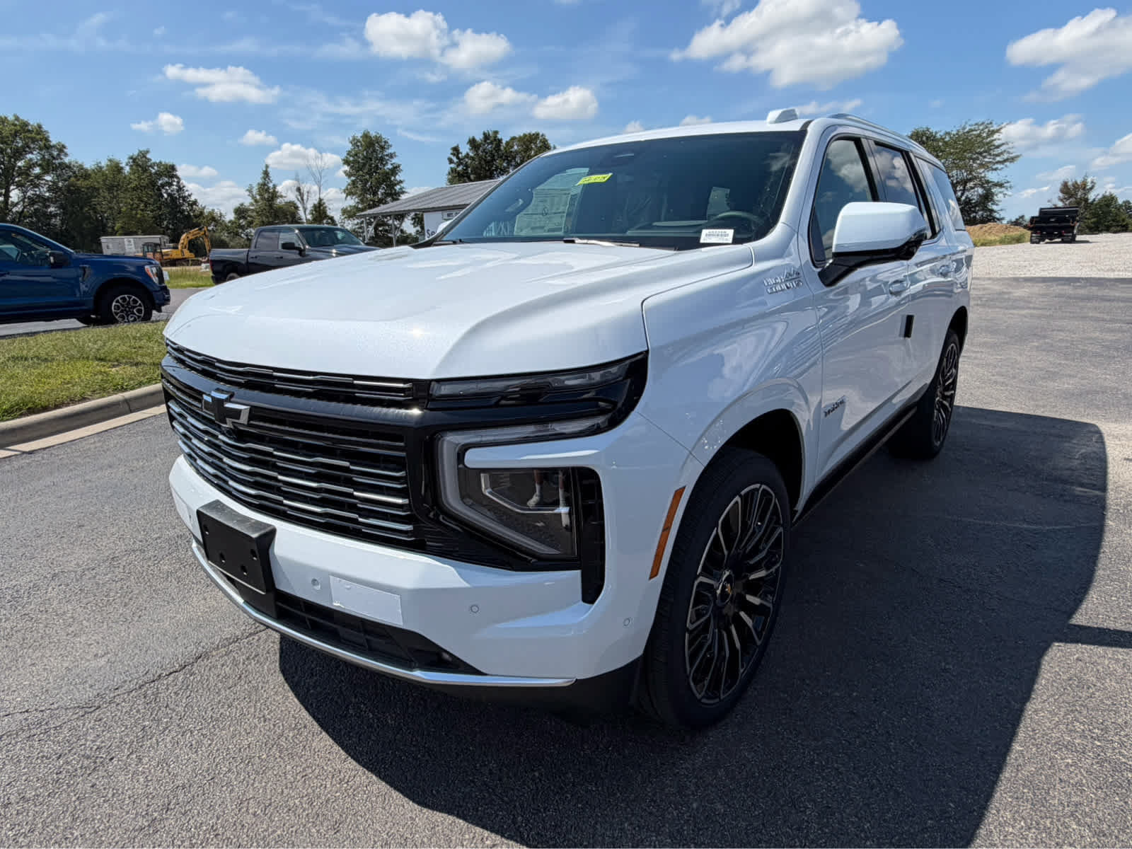 New 2026 Chevrolet Tahoe High Country AWD/4WD image 3