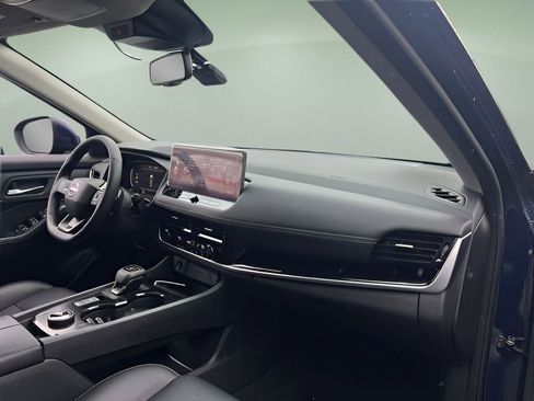 Used 2025 Nissan Rogue SL image 20