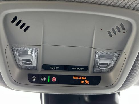 Used 2025 Chevrolet Malibu LT FWD image 15