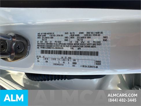 Used 2025 Ford Escape ST-Line w/ Equipment Group 301A image 40