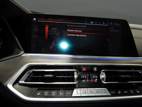 Used 2022 BMW X5 xDrive40i w/ M Sport Package image 19