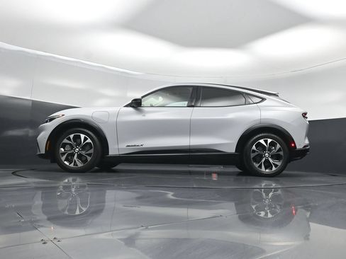 Used 2023 Ford Mustang Mach-E Premium RWD image 7