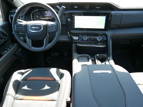 New 2026 GMC Sierra 3500 AT4 w/ AT4 Premium Plus Package AWD/4WD image 14