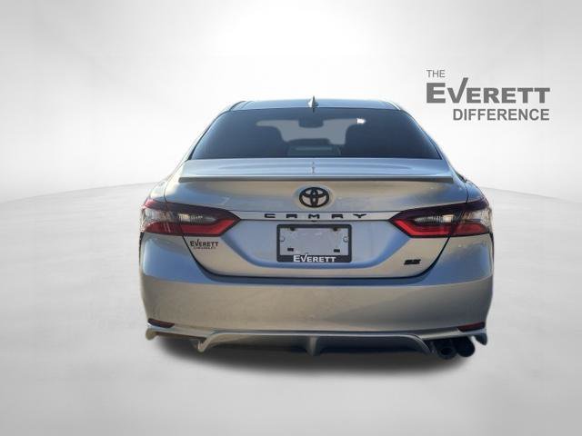 Used 2023 Toyota Camry SE w/ Convenience Package FWD image 6