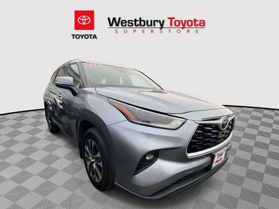 Used 2021 Toyota Highlander XLE
