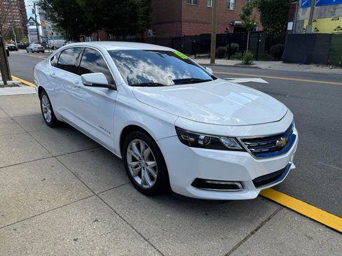 Used 2019 Chevrolet Impala LT image 3