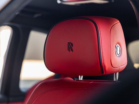 New 2026 Rolls-Royce Cullinan Black Badge image 33