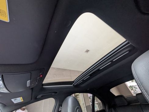 Used 2019 Mercedes-Benz C 300 Sedan image 33