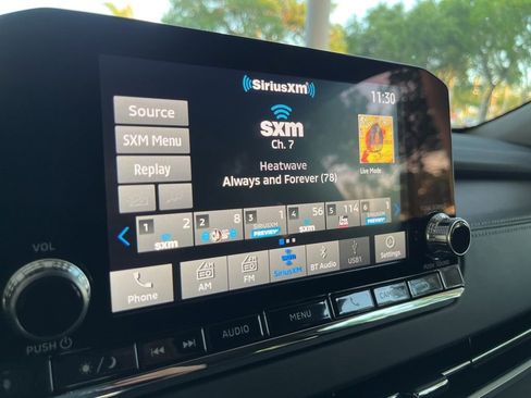 Used 2024 Mitsubishi Outlander ES image 8