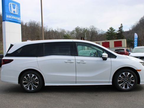 New 2026 Honda Odyssey Elite image 7