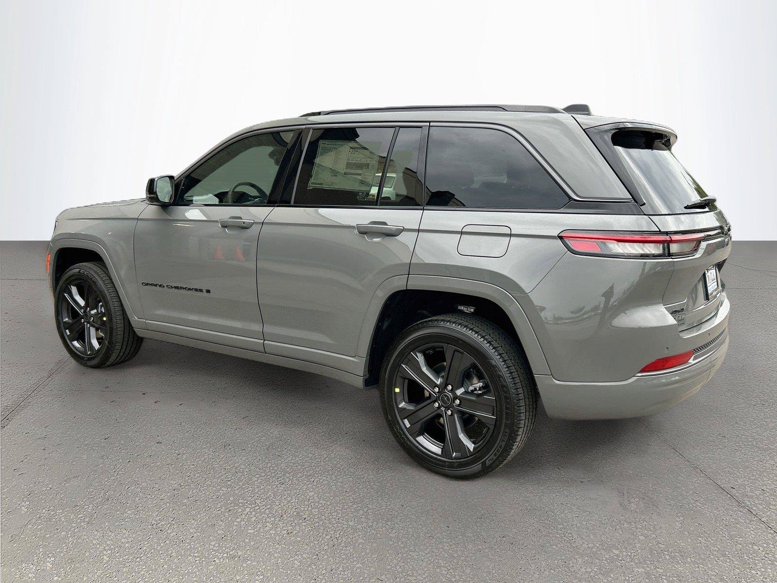 New 2027 Jeep Grand Cherokee Limited AWD/4WD image 6