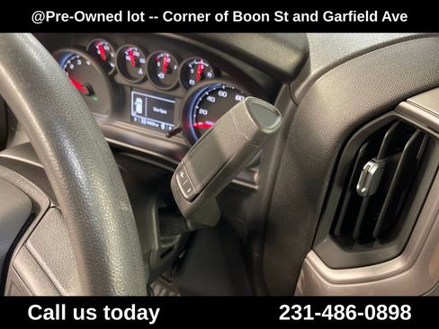 Used 2020 Chevrolet Silverado 1500 Custom w/ Custom Value Package AWD/4WD image 24