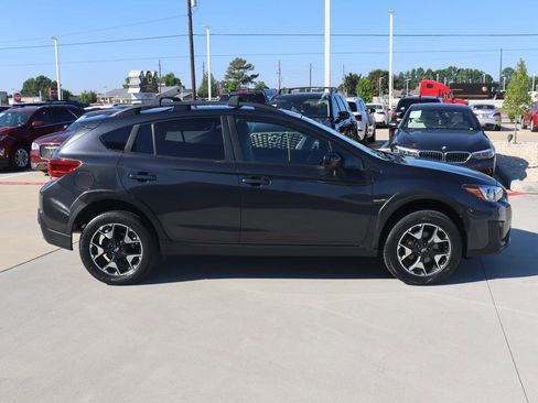Used 2019 Subaru Crosstrek 2.0i Premium image 6