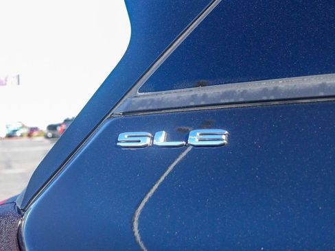 Used 2022 GMC Terrain SLE image 7