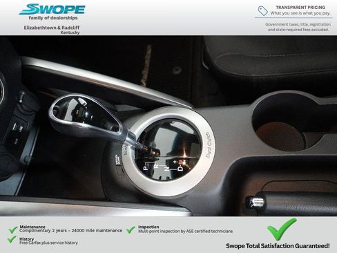 Used 2017 Hyundai Veloster Value Edition FWD image 23