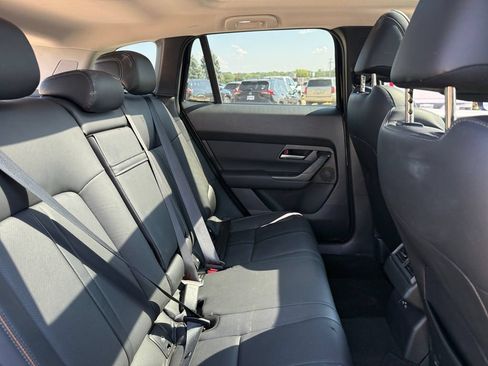 Used 2026 MAZDA CX-50 AWD 2.5 S w/ Premium Package image 36