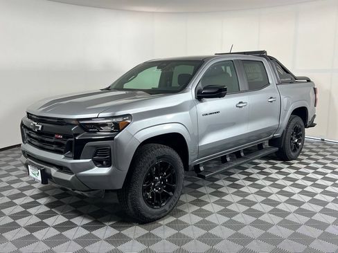 New 2025 Chevrolet Colorado Z71 w/ Midnight Edition AWD/4WD image 3