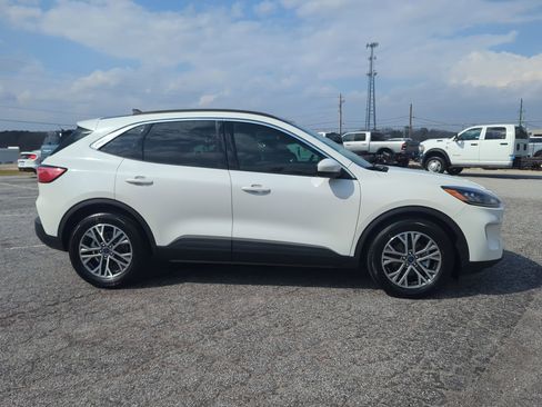 Used 2022 Ford Escape SEL image 2