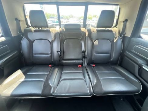 Used 2019 RAM 1500 Laramie AWD/4WD image 23
