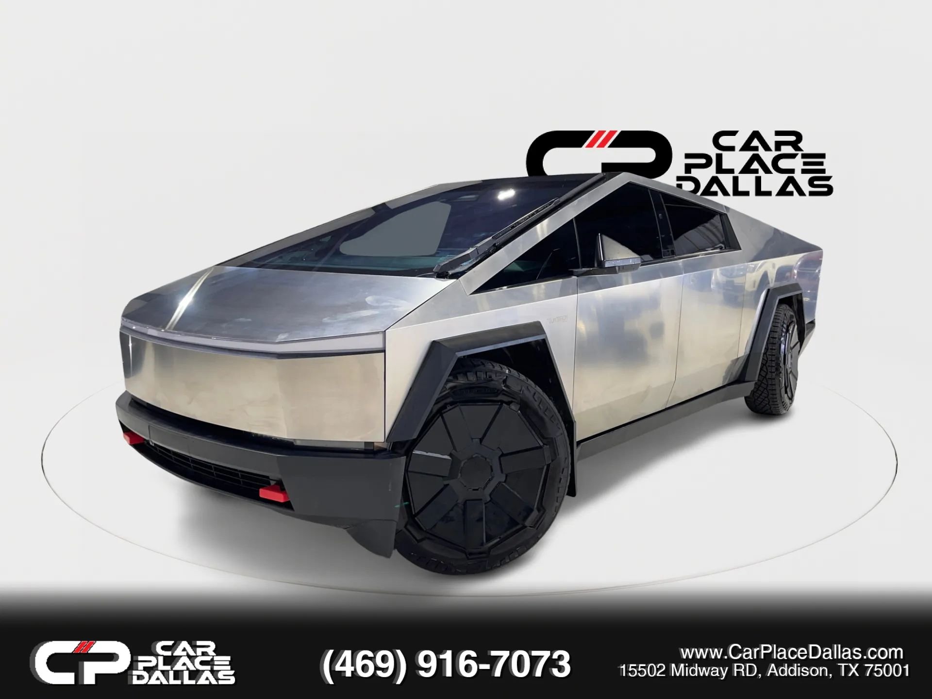 Used 2024 Tesla Cybertruck AWD Crew Cab image 2