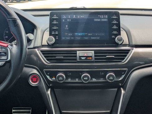 Used 2022 Honda Accord Sport image 19