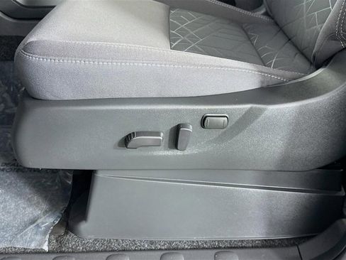 Certified 2026 Nissan Frontier SV w/ All-Weather Content Package image 20