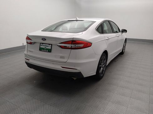 Used 2019 Ford Fusion SEL FWD image 7