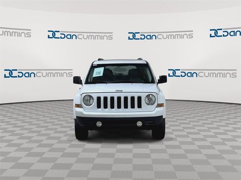 Used 2015 Jeep Patriot High Altitude image 3