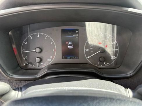 Used 2025 Toyota Corolla LE FWD image 14