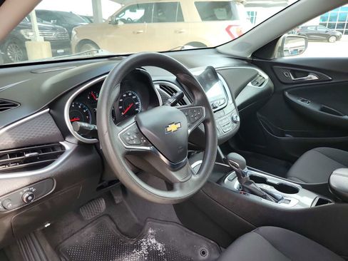 Used 2024 Chevrolet Malibu LT FWD image 10