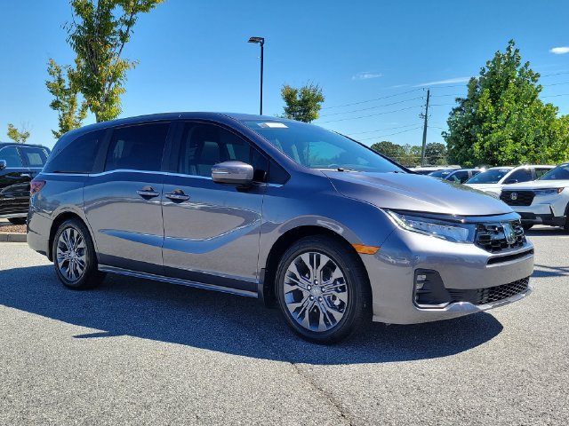 Certified 2026 Honda Odyssey Touring image 3