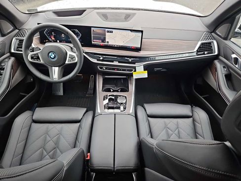 Used 2026 BMW X5 xDrive50e AWD/4WD image 16