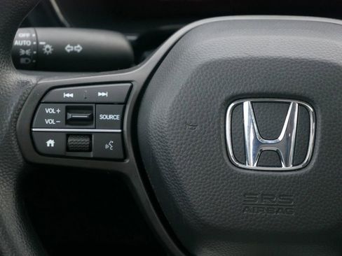Used 2025 Honda CR-V EX image 18