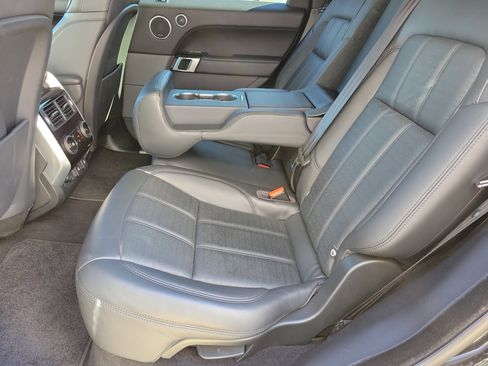 Used 2019 Land Rover Range Rover Sport HSE Dynamic image 19