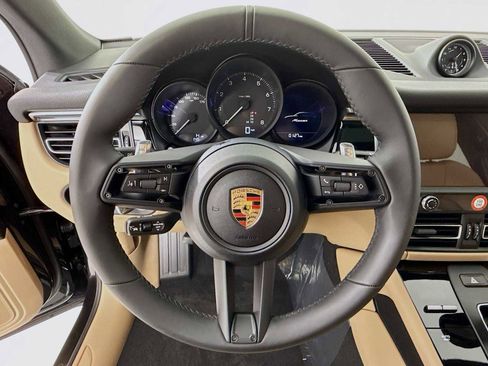 New 2025 Porsche Macan image 15
