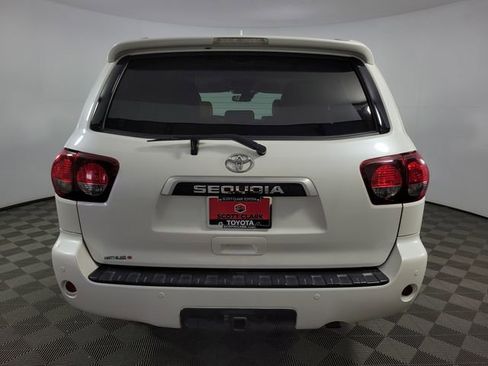 Used 2020 Toyota Sequoia Platinum image 8