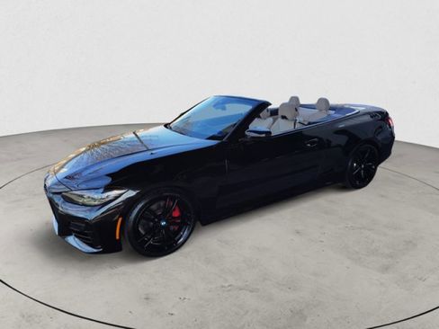 Used 2024 BMW M440i Convertible w/ Premium Package image 13
